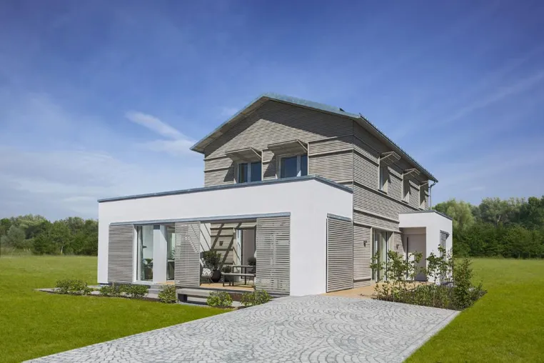 Bild: Baufritz-Musterhaus „NaturDesign“ übt sich in Understatement: Gesundes Wohnen mit Stil