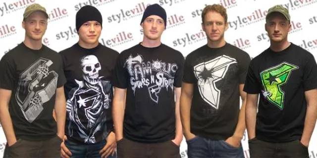 Bild: Halloween kommt – Und dazu neue düstere Famous Stars and Straps T-Shirts