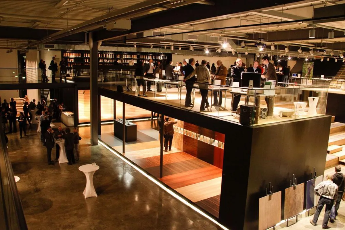 Der »ArchitektenTag im HolzForum«: Fachinformation und Brückenschlag zwischen Architekten, Planern und a