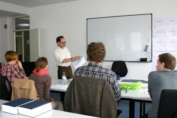 Bild: Berufsausbildung mit Sprachen: Infoabend für Bewerbung an der Übersetzer- und Dolmetscherschule Köln