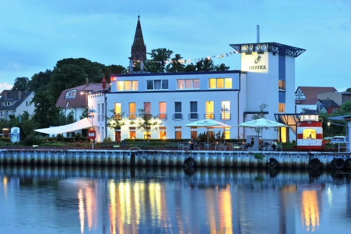 Hotel PommernYacht am Ueckermünder Hafen