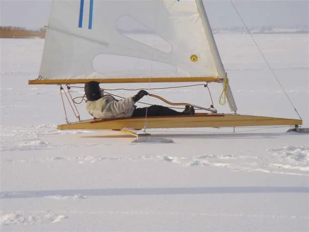 Bild: Eissegeln in Masuren (Polen) - ein Winterspaß für Anfänger und Profis