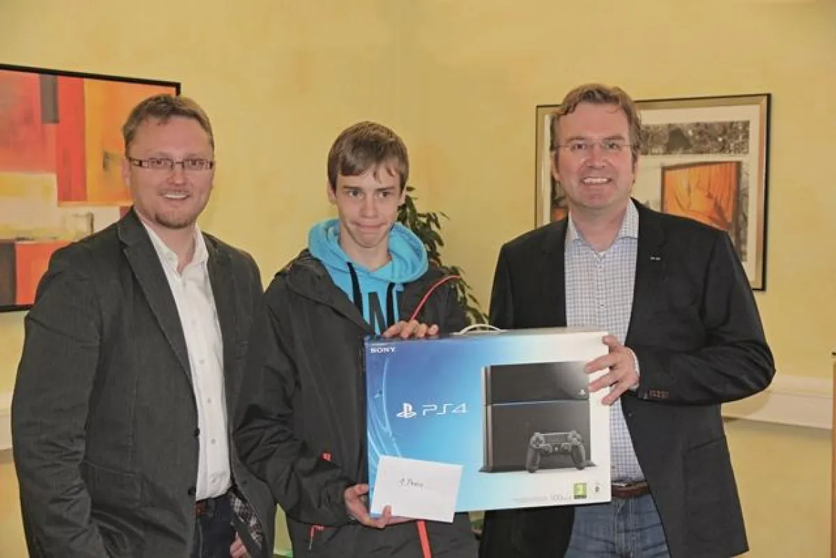 Oliver Schulz, Gewinner Dominic Haubenreißer aus Bad Grund und Heiko Andreas Helmke. Quelle: Oberma