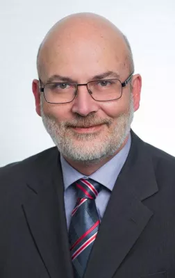 Immobilien – 'Kollektive Melkkuh der Nation' / Forum 'Immobilienwirtschaft kontrovers' des VdW südwest Bild: Immobilien – 'Kollektive Melkkuh der Nation' / Forum 'Immobilienwirtschaft kontrovers' des VdW südwest