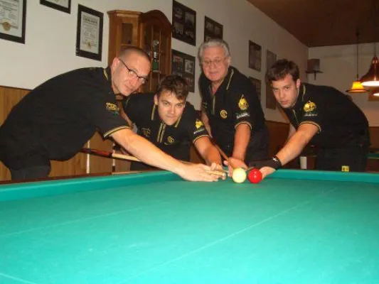 Meistertitel für die Paderborner Billardspieler bereits am vorletzten Spieltag sicher Bild: Meistertitel für die Paderborner Billardspieler bereits am vorletzten Spieltag sicher