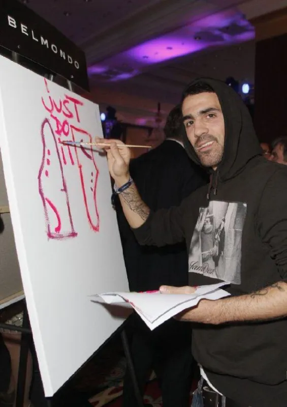 Rapper Bushido wählte knalliges Pink für sein Kunstwerk. Seine Botschaft ist gewohnt deutlich: