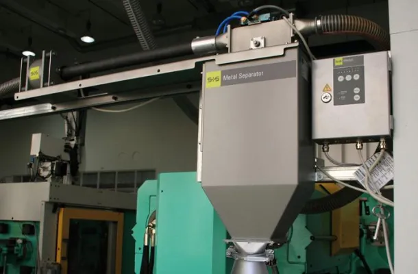 Metall-Separatoren ermöglichen eine wirtschaftliche Verarbeitung von Regenerat Bild: Metall-Separatoren ermöglichen eine wirtschaftliche Verarbeitung von Regenerat