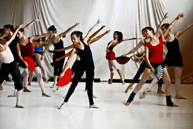 Nur bis 31. 12. 2012 Frühbucher Rabatt für renommierten Sommer Ballett Workshop in Salzburg Bild: Nur bis 31. 12. 2012 Frühbucher Rabatt für renommierten Sommer Ballett Workshop in Salzburg