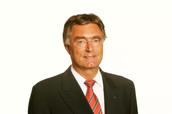 Dr. Wolf Unterberg im Amt bestätigt Bild: Dr. Wolf Unterberg im Amt bestätigt