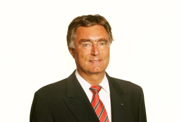 Dr. Wolf Unterberg im Amt bestätigt Bild: Dr. Wolf Unterberg im Amt bestätigt