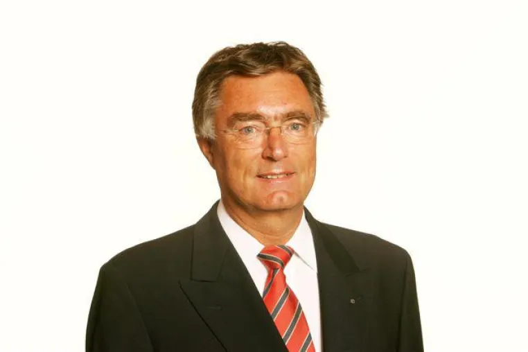 Bild: Dr. Wolf Unterberg im Amt bestätigt