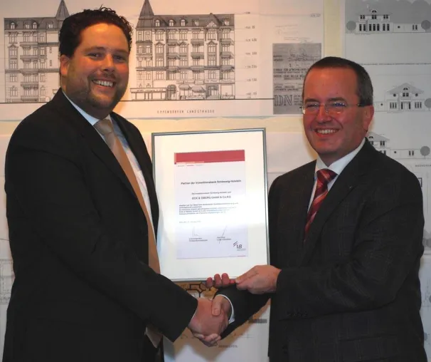 Bild: Eck & Oberg erhält als erster Partner Auszeichnung der Investitionsbank Schleswig-Holstein