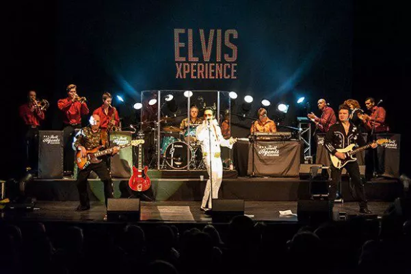 Bild: GEMCO Veranstaltungsmedien verwirklichen die Show „The Elvis Experience“ der Roll Agents in Stuttgart.
