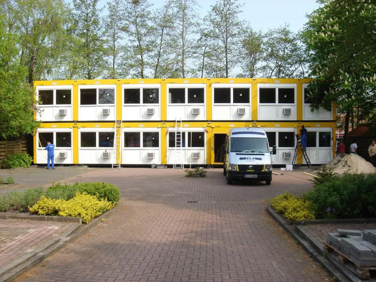 Vom einzelnen Fracht-, Lager- oder Werkstattcontainer bis zu komplexen Bürogebäuden: Bei ELA kann alles auch gemietet werden.