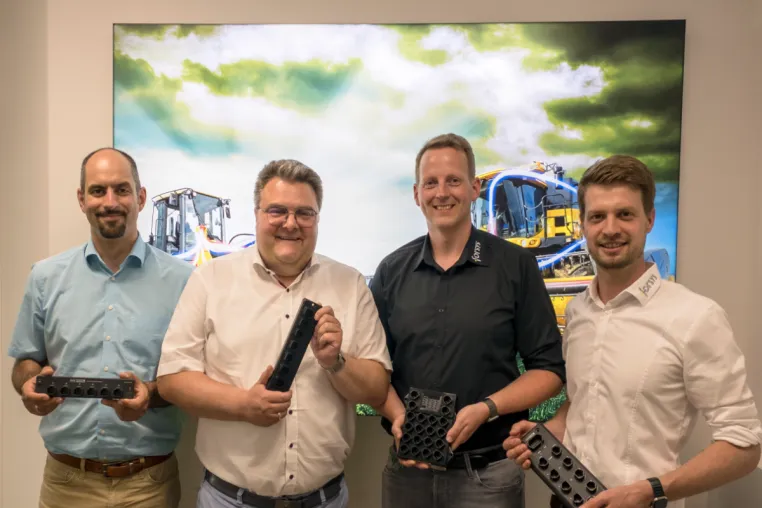 Bild: forsys und Data Panel arbeiten zusammen für hochwertige Verdrahtungslösungen in mobilen Maschinen