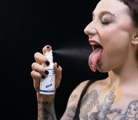 Bild: Neues Piercing!? - Auf die richtige Pflege kommt es an