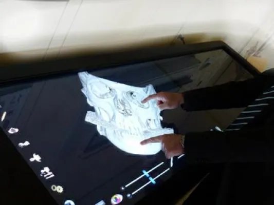 Bild: Medizintourismus mal anders - Wir gehen zum Zahnarzt in die Schweiz