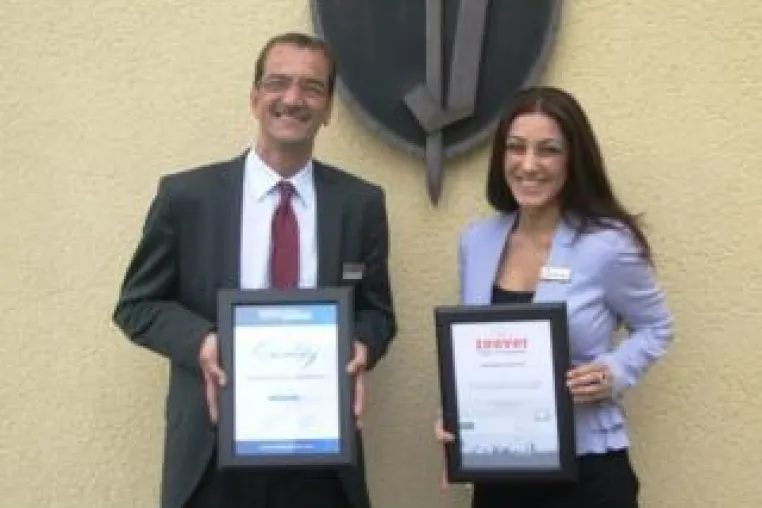Das Jakobsberg Hotel- & Golfresort wird von HolidayCheck und Zoover 2013 doppelt ausgezeichnet Bild: Das Jakobsberg Hotel- & Golfresort wird von HolidayCheck und Zoover 2013 doppelt ausgezeichnet