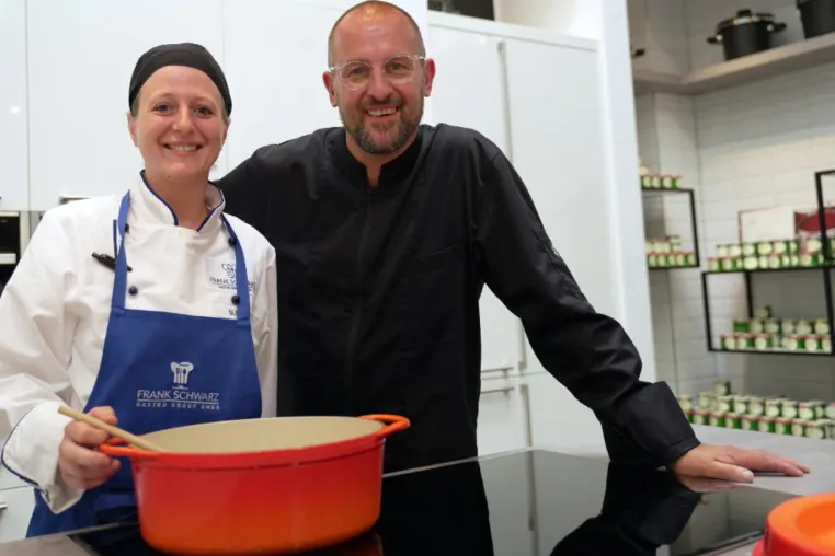 Bild: Neue Köchin hebt die Frauenquote bei der FSGG an – Ulrike Plate hat die Freude am Kochen wiedererlangt