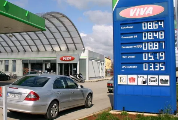 Bild: Günstige Treibstoffpreise auf der Fahrt in den Süden - Diesel in Kroatien sehr billig