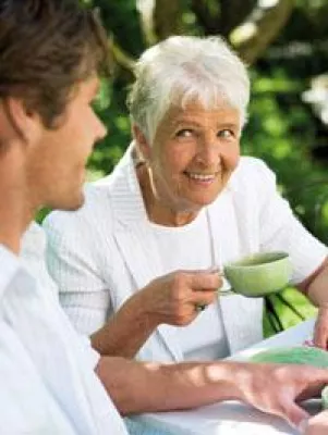 Zu Ihren Diensten - Frankreichs Dienstleister boomen Bild: Zu Ihren Diensten - Frankreichs Dienstleister boomen