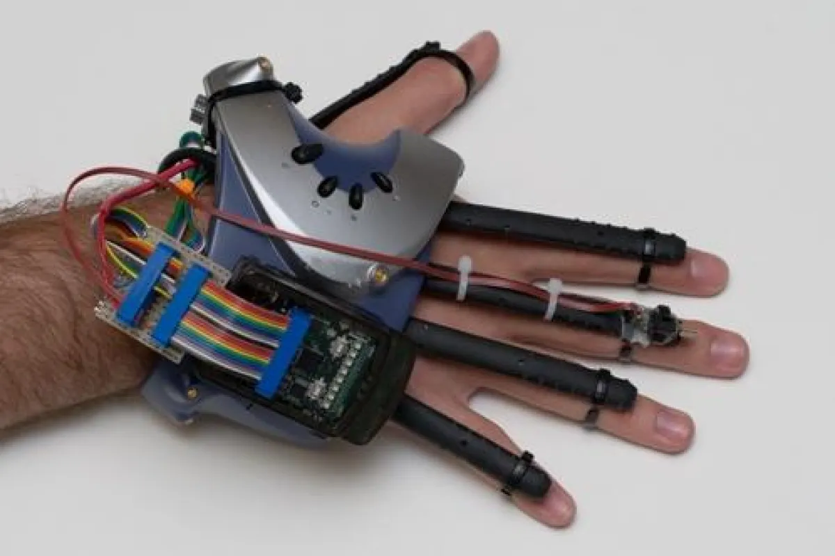 Die SunSpotHand - Ein Beispiel für den Einsatzbereich von Sensortechnologie