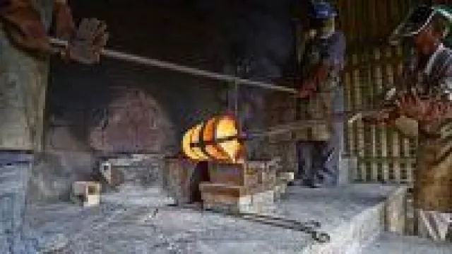 Bild: Goldaktien - kurz vor dem Sonnenaufgang