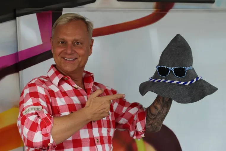 Bild: Der bayerische Vertriebsfreak Uwe Rieder packt aus: Kaltakquise Ade!