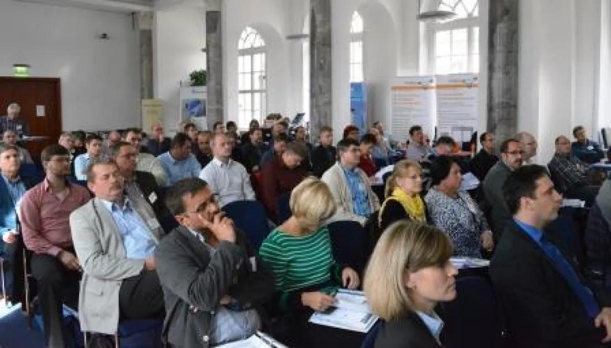 Auditorium und Ausstellung im Marmorsaal der Nürnberger Akademie