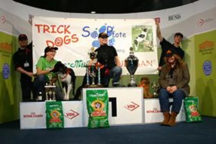Bild: Die SUPERPFOTE®? 2008 - Aufregendes Finale bei den Trick Dogs