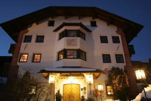 Bild: Wenn die Tage kürzer werden: November, Nebel und Natur - Kaminfeuer und Küchengeheimnisse im Pustertal