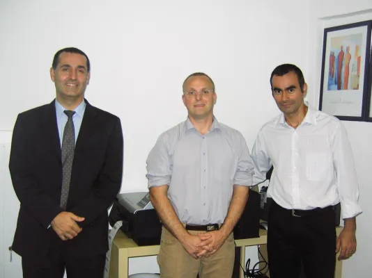 Bild: Karley und VIP Color gehen Partnerschaft ein