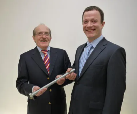 Dirk ten Oever sorgt für frischen Wind - Neuer Geschäftsführer bei Lück Schrauben Bild: Dirk ten Oever sorgt für frischen Wind - Neuer Geschäftsführer bei Lück Schrauben