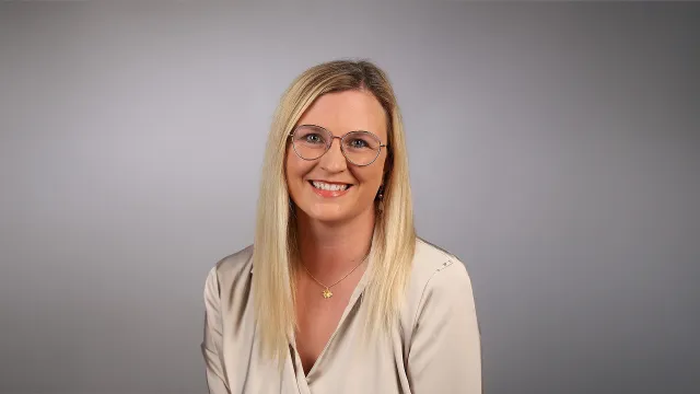 Wer ist Julia Kohler, Geschäftsführende Gesellschafterin der Vino 4 Vibes GmbH? Bild: Wer ist Julia Kohler, Geschäftsführende Gesellschafterin der Vino 4 Vibes GmbH?