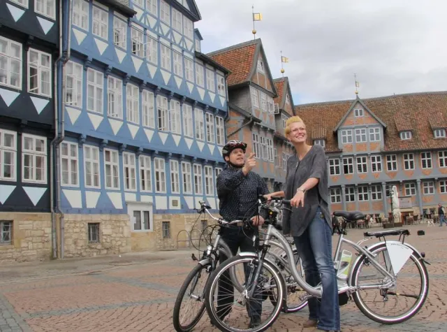 Bild: Mit E-Bikes auf Zeitreise im Braunschweiger Land starten