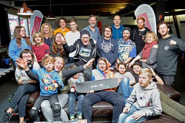 Bild: ReSound und Titus Dittmann unterstützen inklusives Skate-Camp