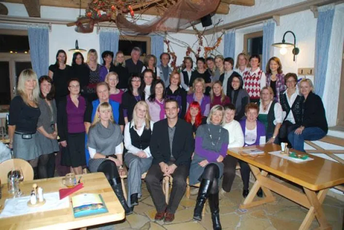 Bild: Heiltherme ehrt die jüngsten und treuesten Mitarbeiter