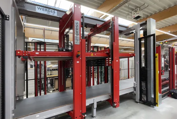 Neue Fertigungslinie für individuelle Büroschränke bei Palmberg: Mehr Flexibilität für Losgröße 1 Bild: Neue Fertigungslinie für individuelle Büroschränke bei Palmberg: Mehr Flexibilität für Losgröße 1