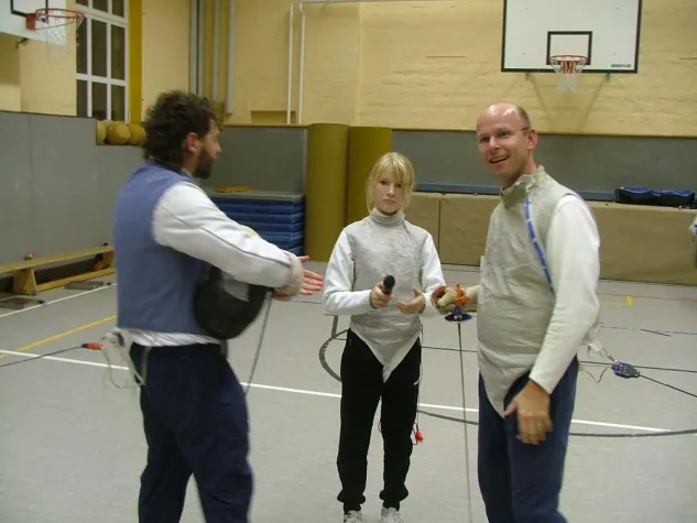 Bild: Sponsoren greifen zur Waffe