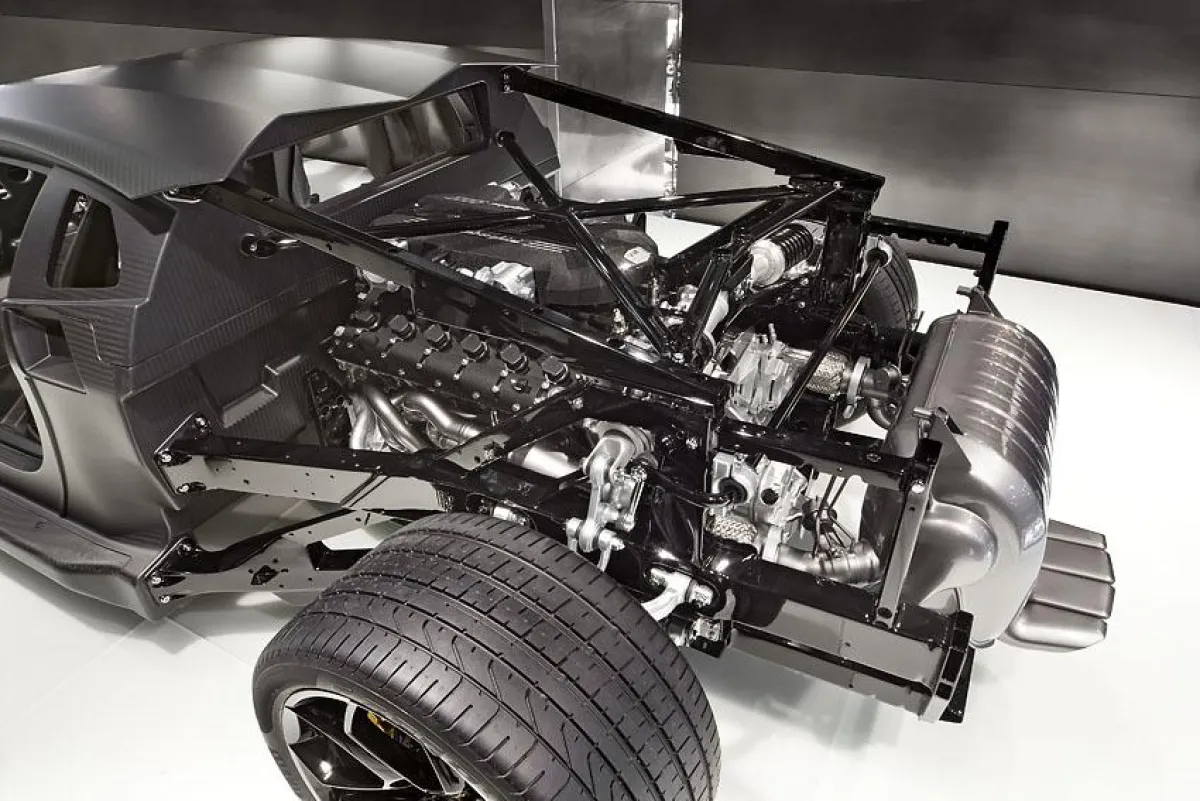 MKT AG baut Exponat für Lamborghini