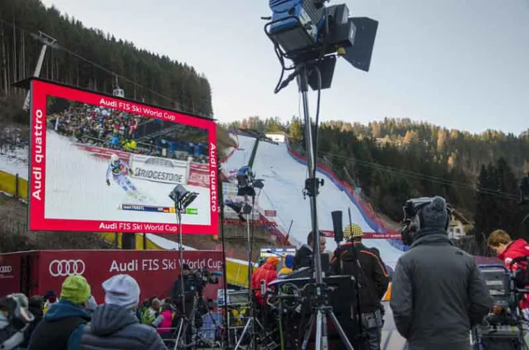 Erfolgreiche Wintersportsaison 2015/16 für Faber Audiovisuals Bild: Erfolgreiche Wintersportsaison 2015/16 für Faber Audiovisuals