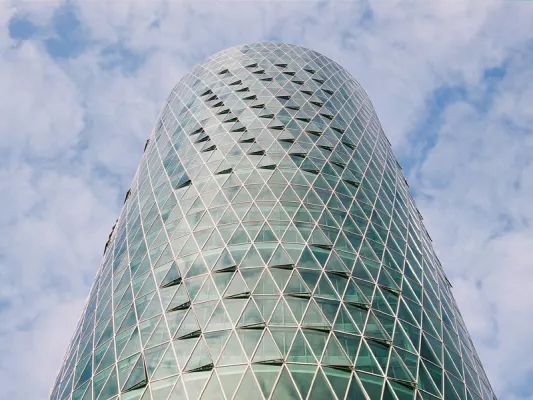 Bild: Weitere Vermietung im WESTHAFEN TOWER - Excellent Business Centers