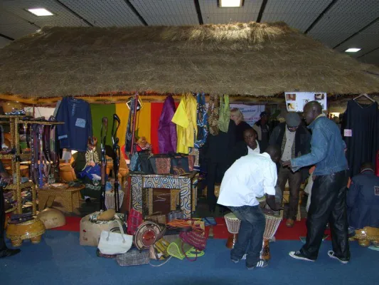 Bild: Kunsthandwerk aus Senegal beim Import Shop Berlin 2008