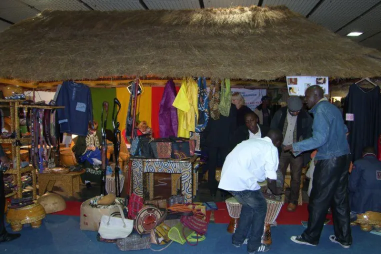 Kunsthandwerk aus Senegal beim Import Shop Berlin 2008 Bild: Kunsthandwerk aus Senegal beim Import Shop Berlin 2008