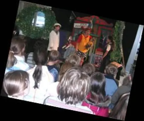 Bild: Hamburg - Premieren und Kindertheater bei Renault