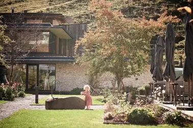 Bild: Entschleunigen statt beschleunigen - Herbstromantik im Designhotel WIESERGUT