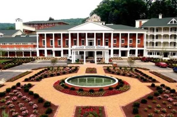 Die Wiedergeburt einer Vision: The New Bedford Springs Resort Bild: Die Wiedergeburt einer Vision: The New Bedford Springs Resort