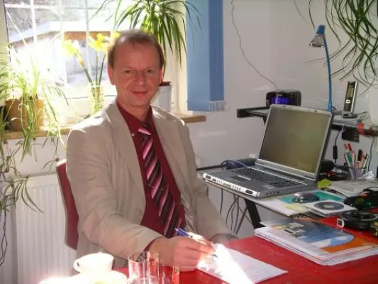 Jenaer Unternehmen sagt steigenden Energiepreisen den Kampf an Bild: Jenaer Unternehmen sagt steigenden Energiepreisen den Kampf an