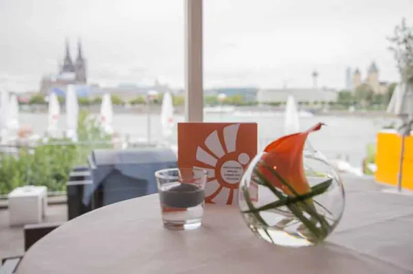 Bild: macevent unterstützt ERGOBABY im Rahmen der KIND + JUGEND