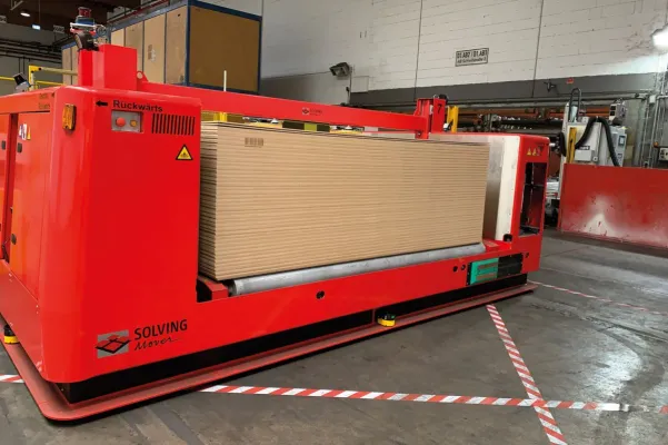 Bild: Mit Schwerlast-FTS die Produktivität in Schwung gebracht